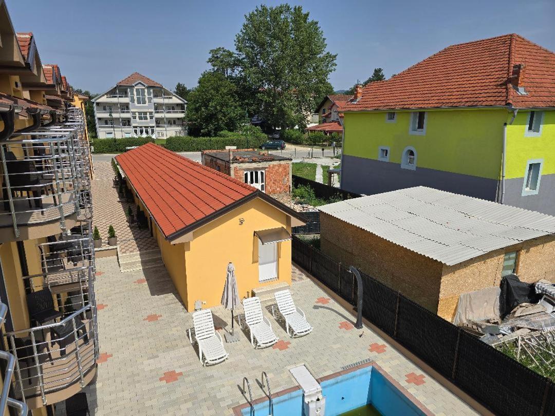 Prenociste Jezerske Zvezde Apartamento Veliko Gradište Exterior foto